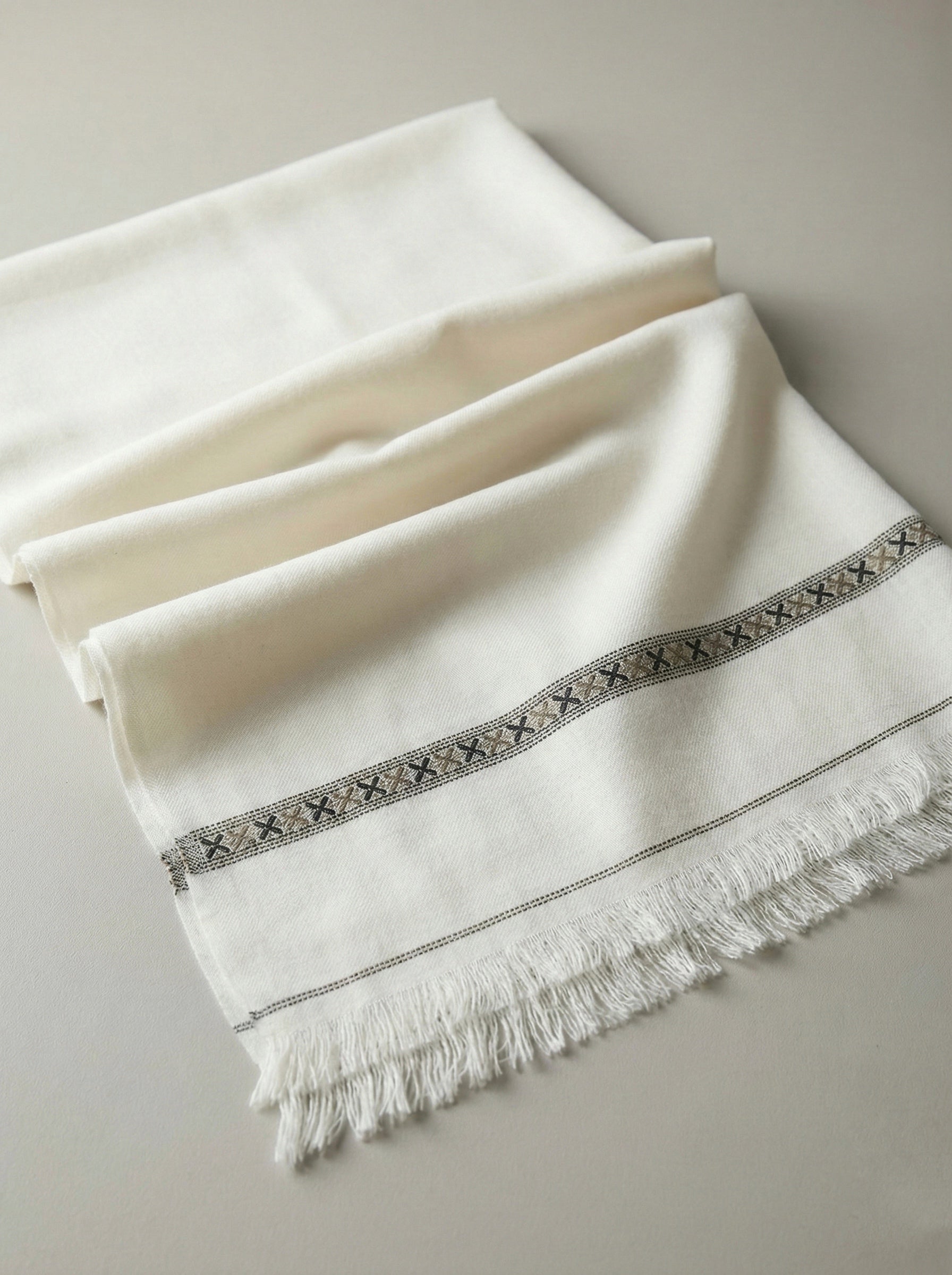 Groom`s Elegance - Luxury Men’s Wool Shawl