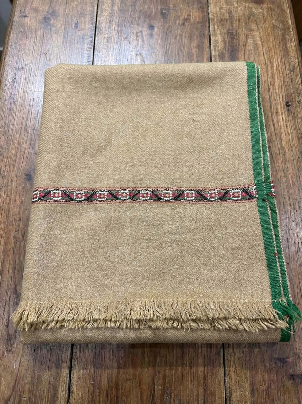 Beige Aura – Hand-Crafted Wool Shawl for Men